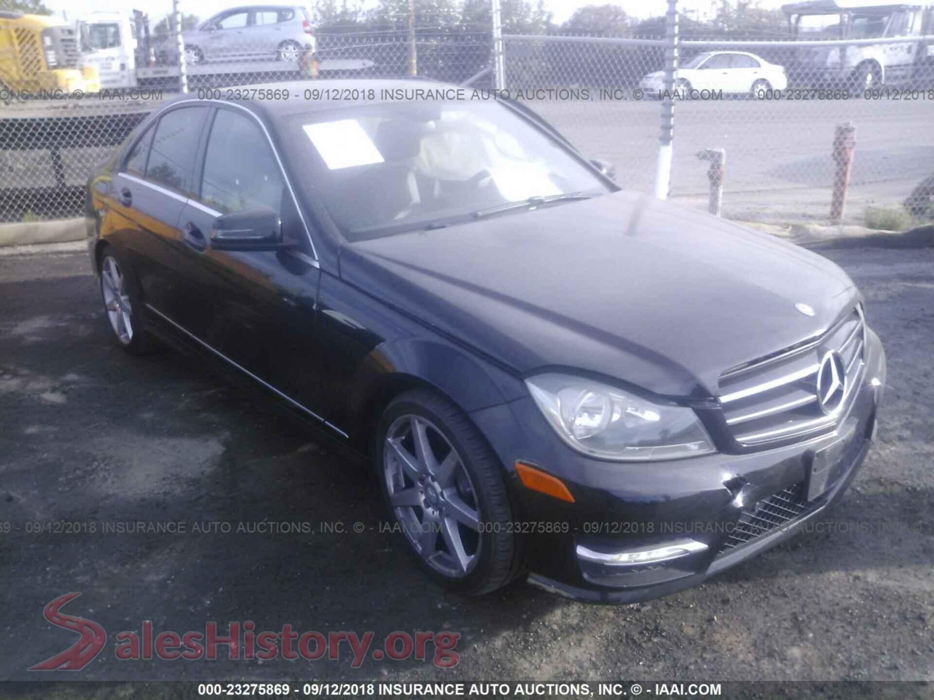 2014 Mercedes-benz C — VIN WDDGF4HB7EA938031