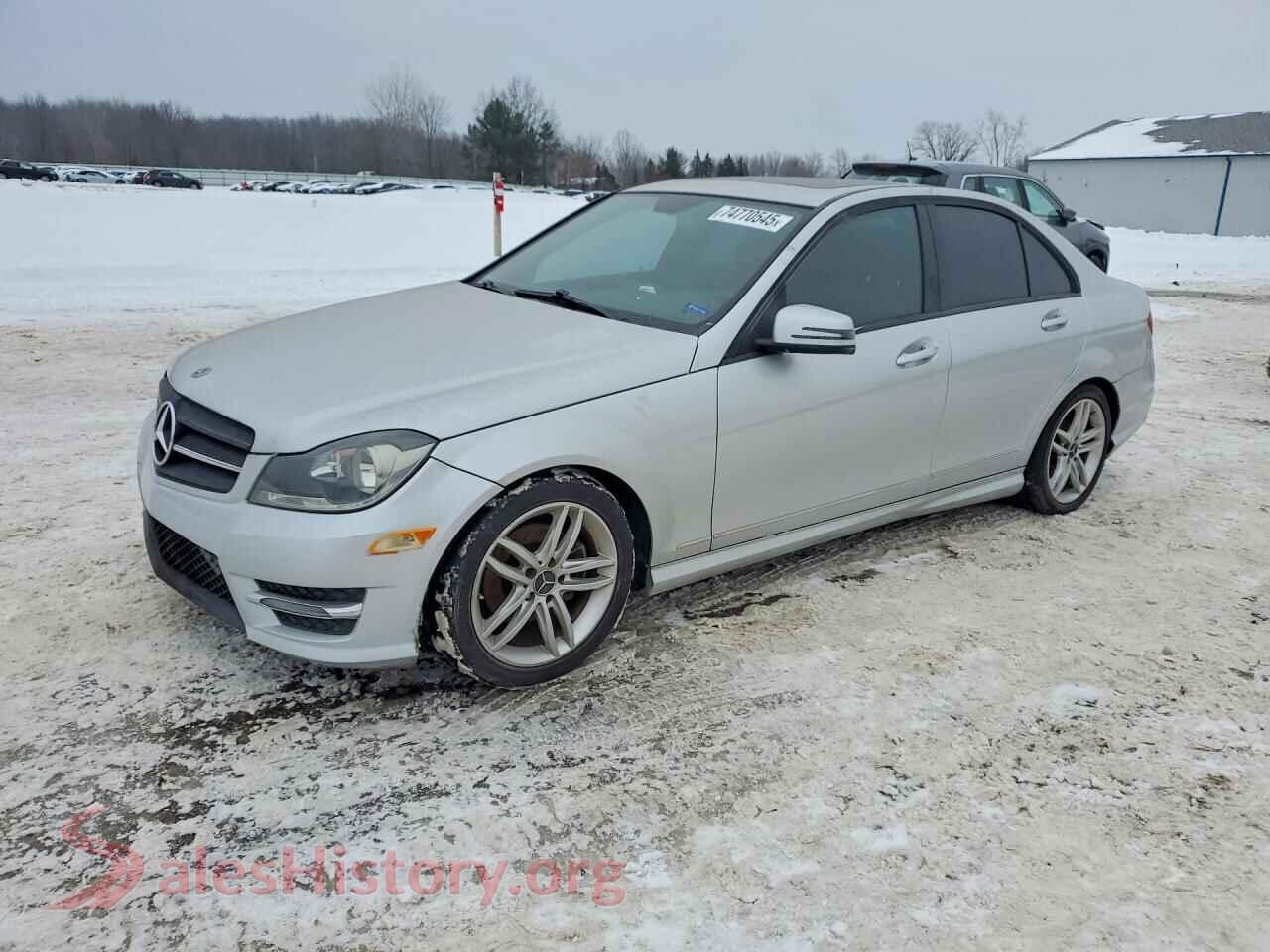 2014 MERCEDES-BENZ C-CLASS — VIN WDDGF4HB7EA964113