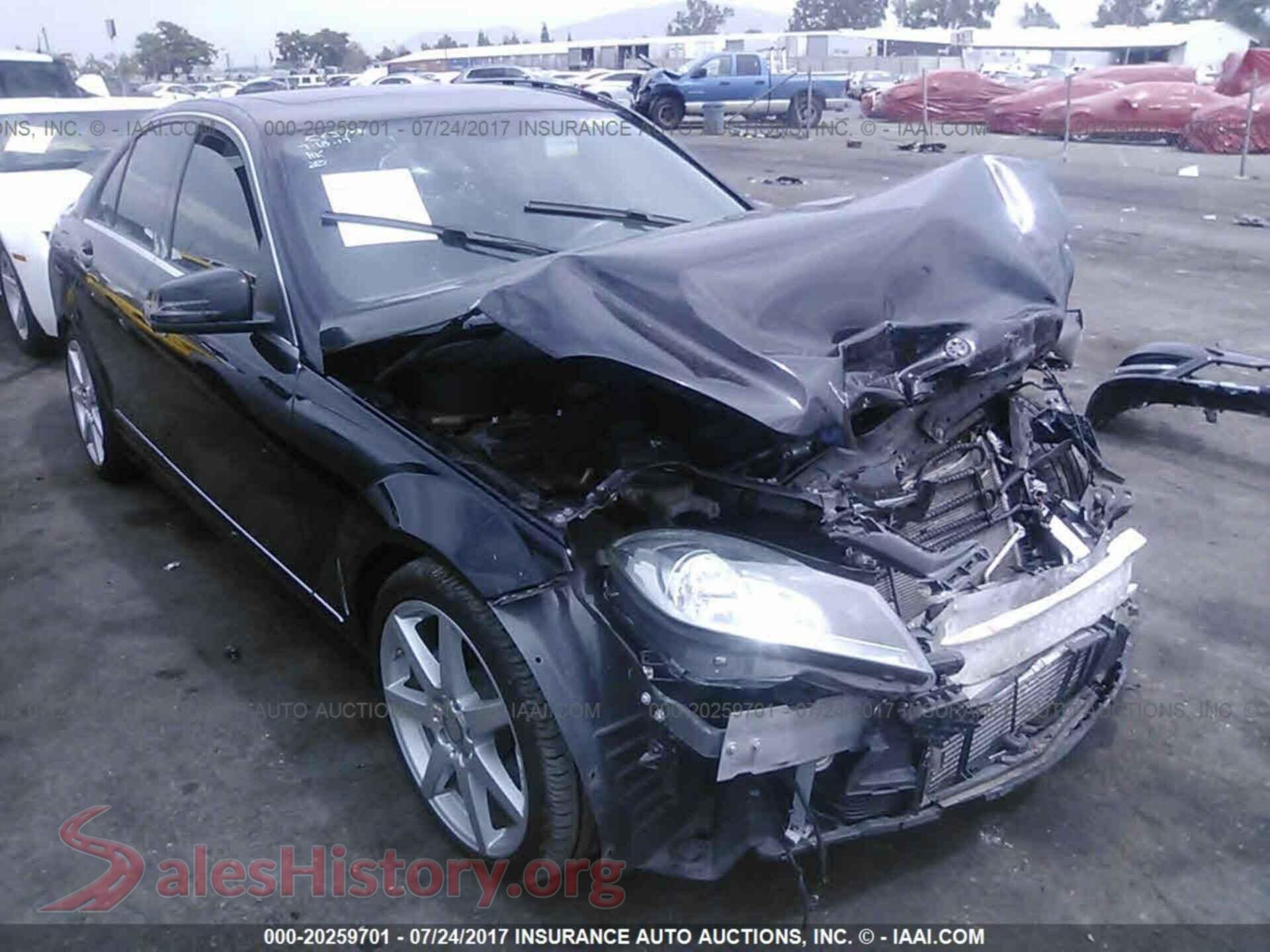 2014 Mercedes-benz C — VIN WDDGF4HB8EA961382