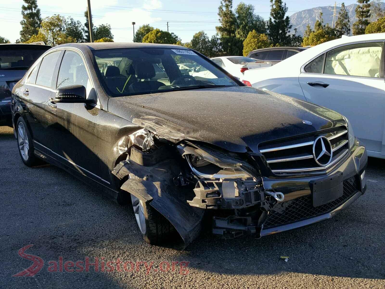 2014 MERCEDES-BENZ C 250 — VIN WDDGF4HB8EG221389