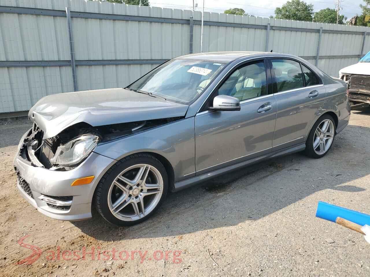 2014 MERCEDES-BENZ C-CLASS — VIN WDDGF4HB8EG256823