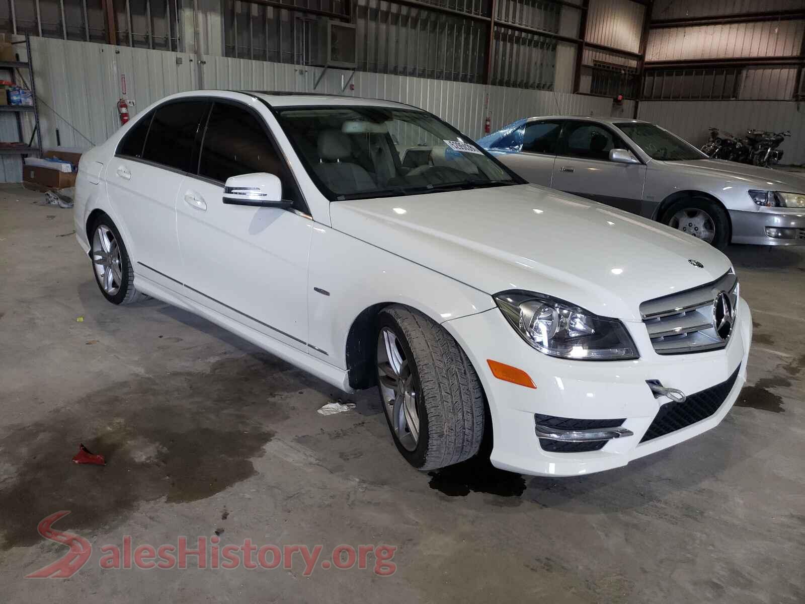2012 MERCEDES-BENZ C-CLASS — VIN WDDGF4HB9CR222374