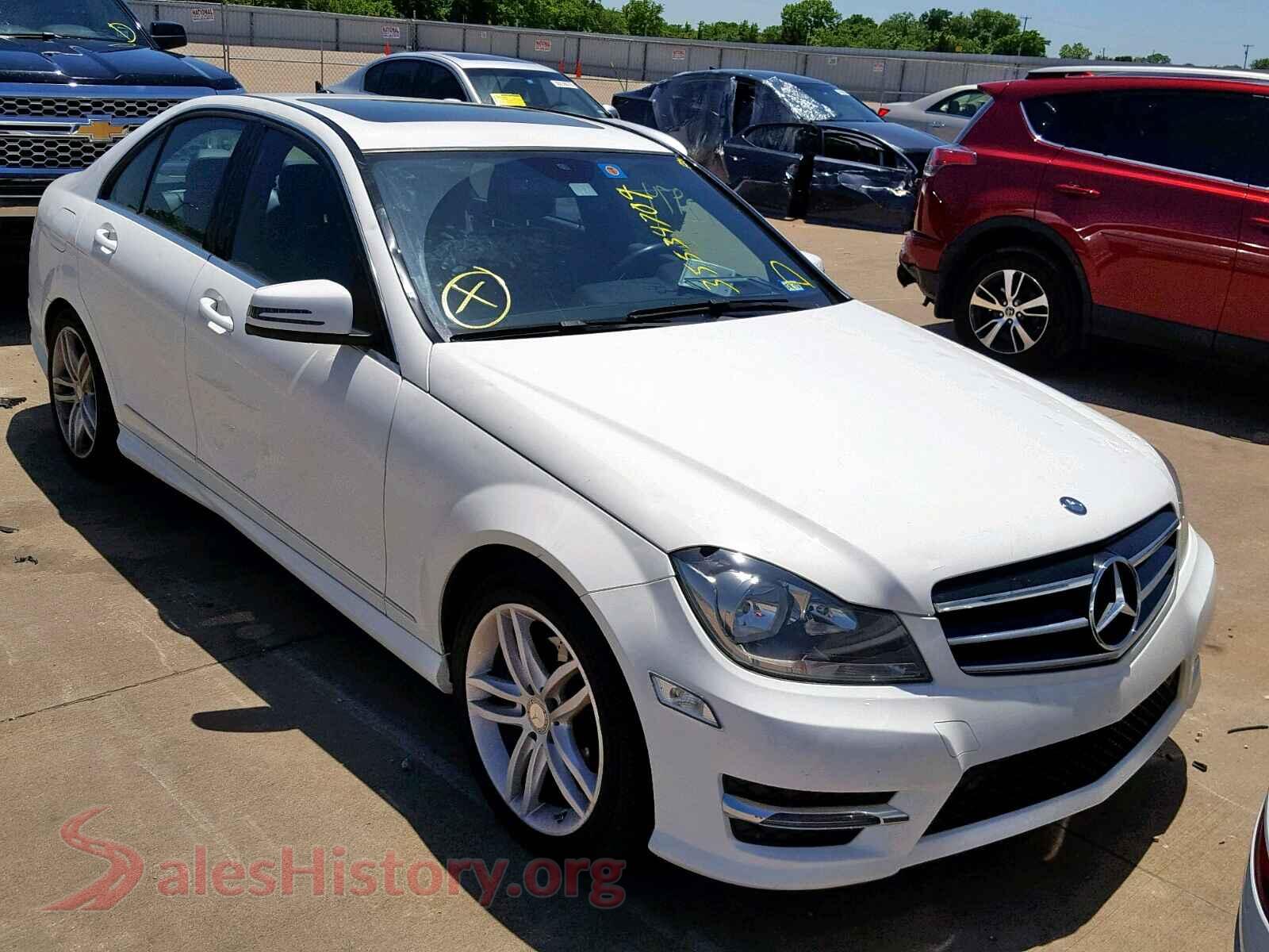 2014 MERCEDES-BENZ C 250 — VIN WDDGF4HB9EA936555