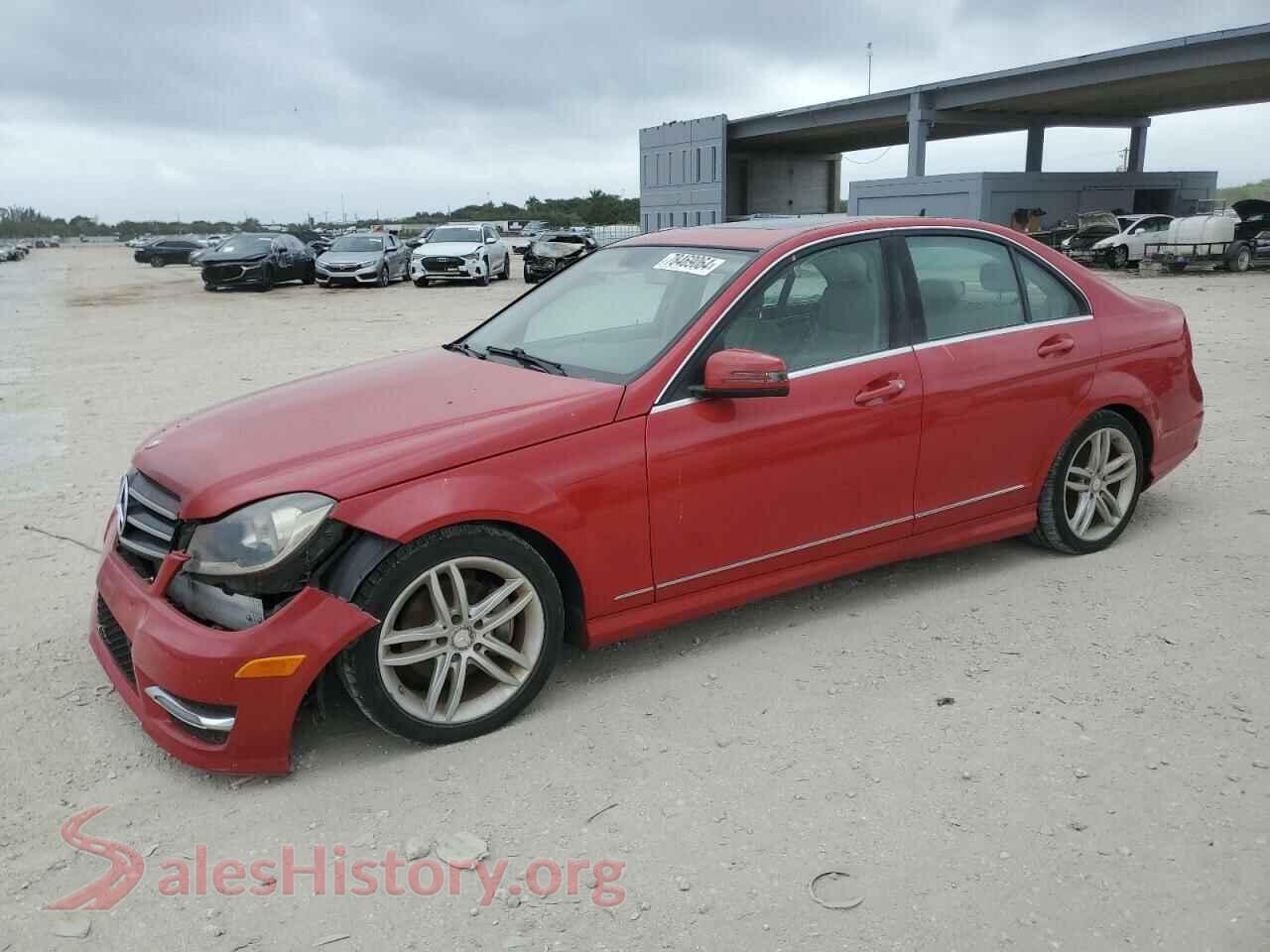 2014 MERCEDES-BENZ C-CLASS — VIN WDDGF4HBXEA918131