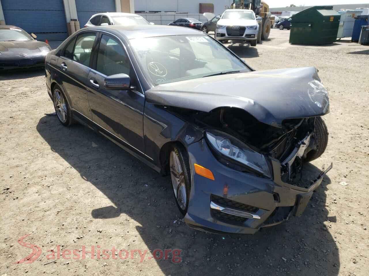 2014 MERCEDES-BENZ C-CLASS — VIN WDDGF4HBXEG245211