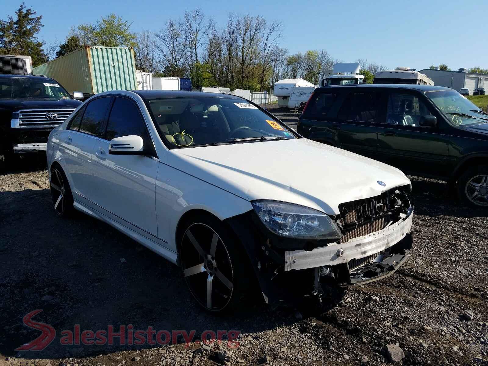 2011 MERCEDES-BENZ C CLASS — VIN WDDGF5EB6BR185485