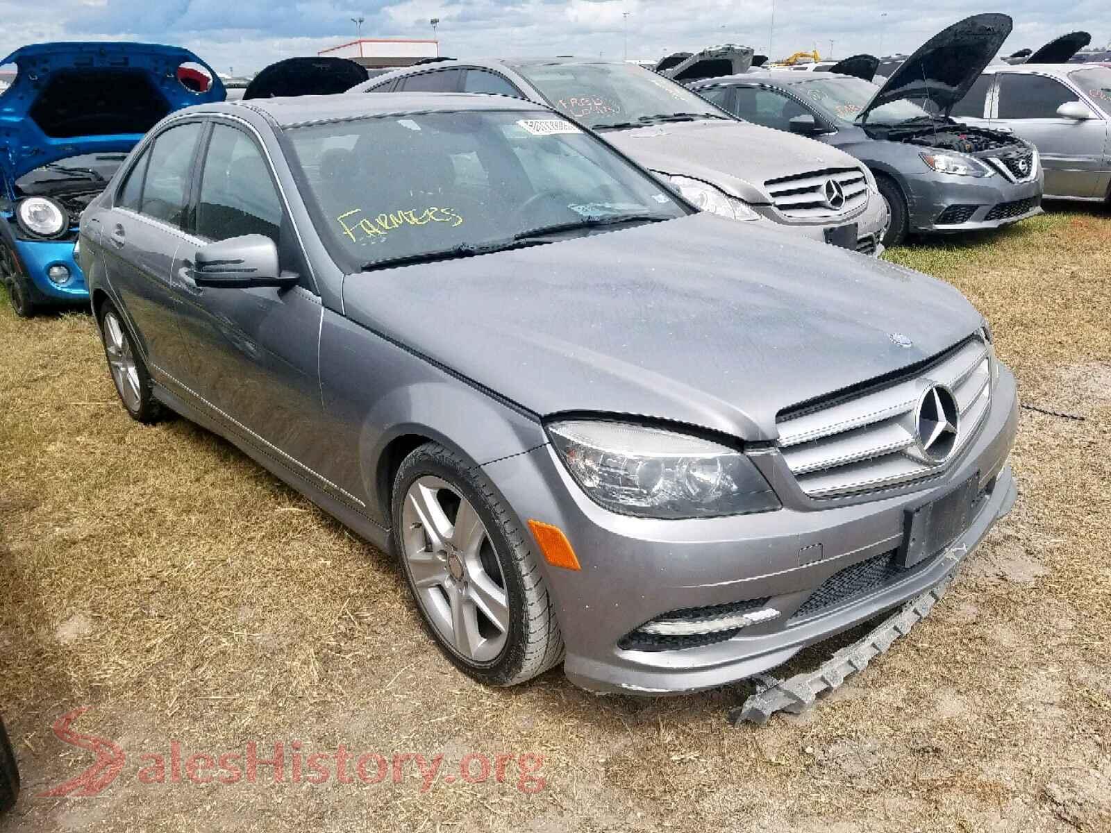 2011 MERCEDES-BENZ C CLASS — VIN WDDGF5EB8BR162161
