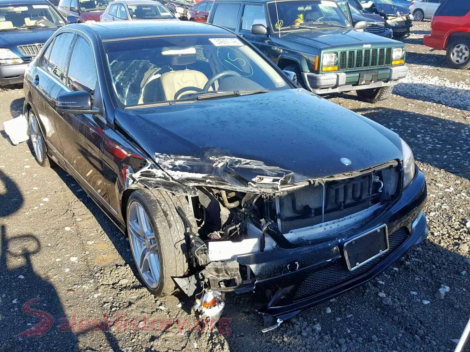 2011 MERCEDES-BENZ C CLASS — VIN WDDGF5EBXBR168124
