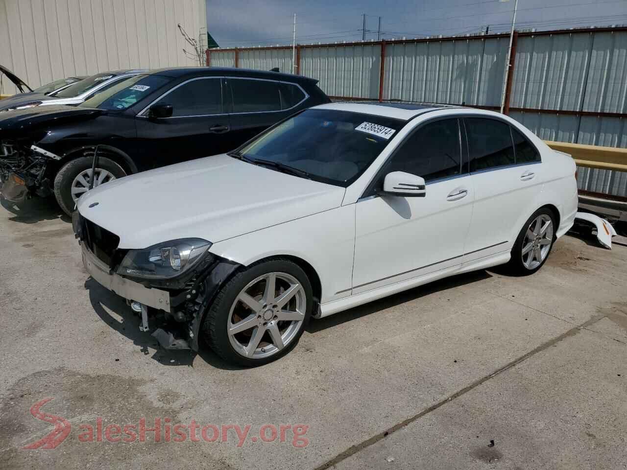 2013 MERCEDES-BENZ C-CLASS — VIN WDDGF5HB2DA879863