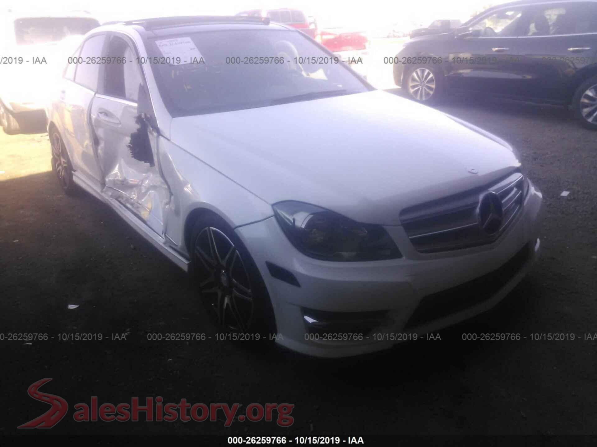2013 MERCEDES-BENZ C — VIN WDDGF5HB4DR255421