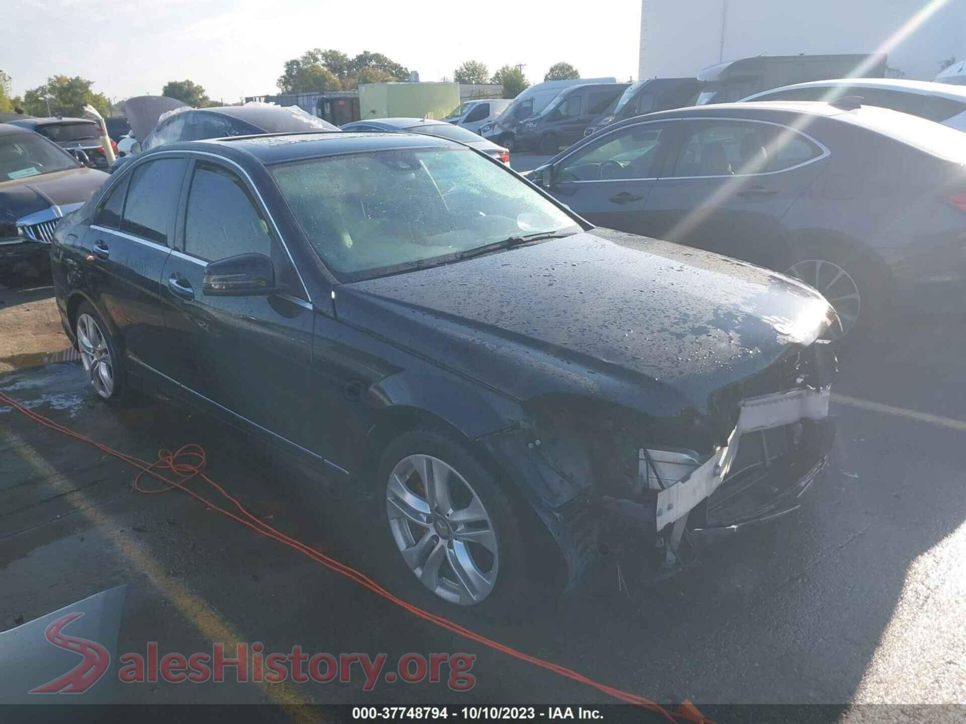 2014 MERCEDES-BENZ C-CLASS — VIN WDDGF5HB5EA949986