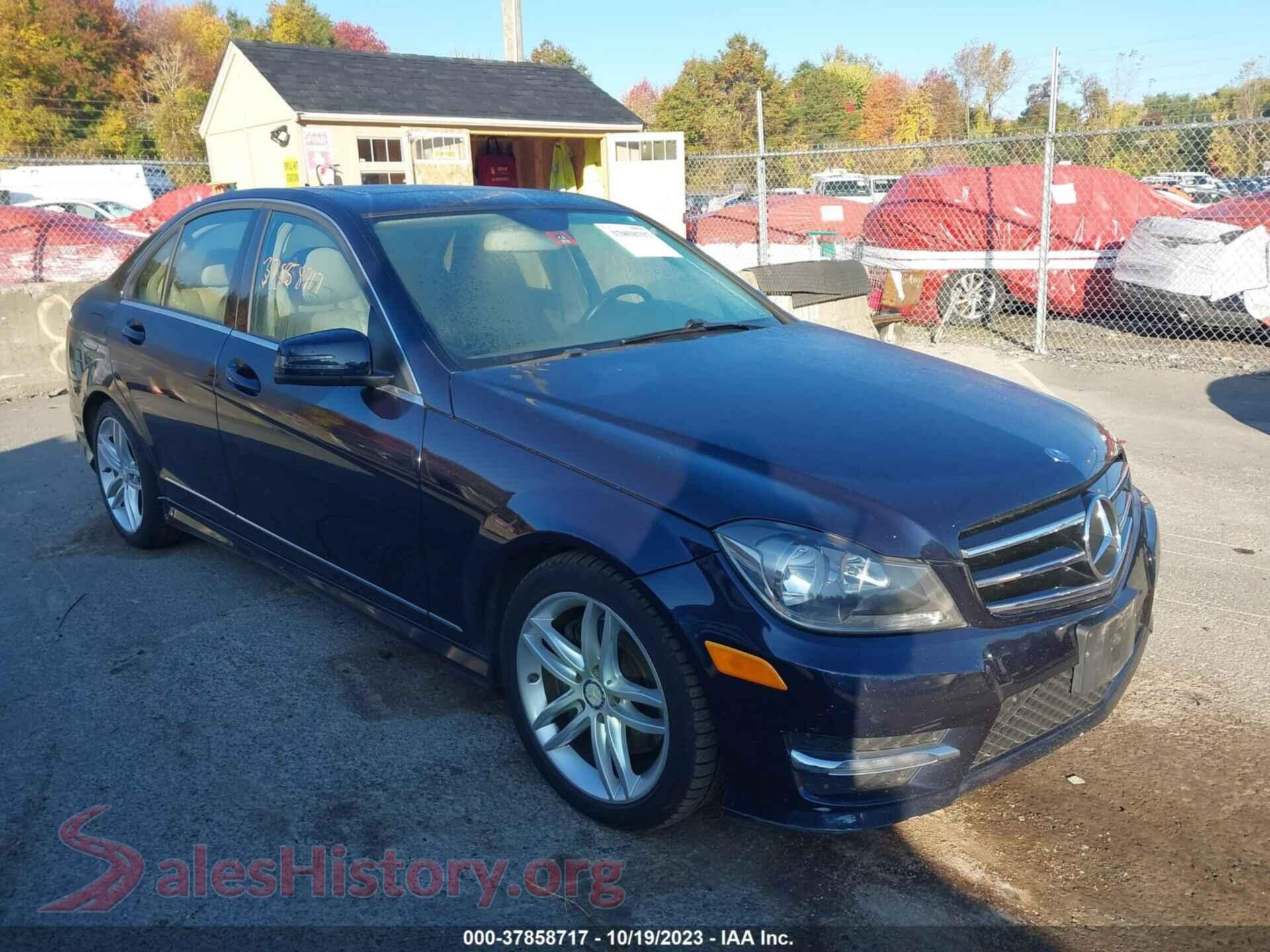 2014 MERCEDES-BENZ C-CLASS — VIN WDDGF8AB0EA912033