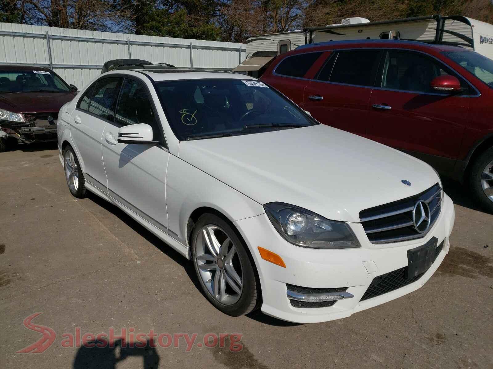 2014 MERCEDES-BENZ C CLASS — VIN WDDGF8AB2ER319209