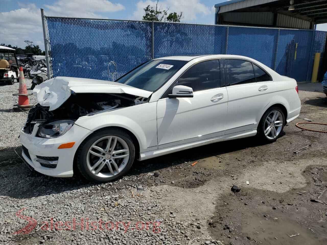 2014 MERCEDES-BENZ C-CLASS — VIN WDDGF8AB4EA962787