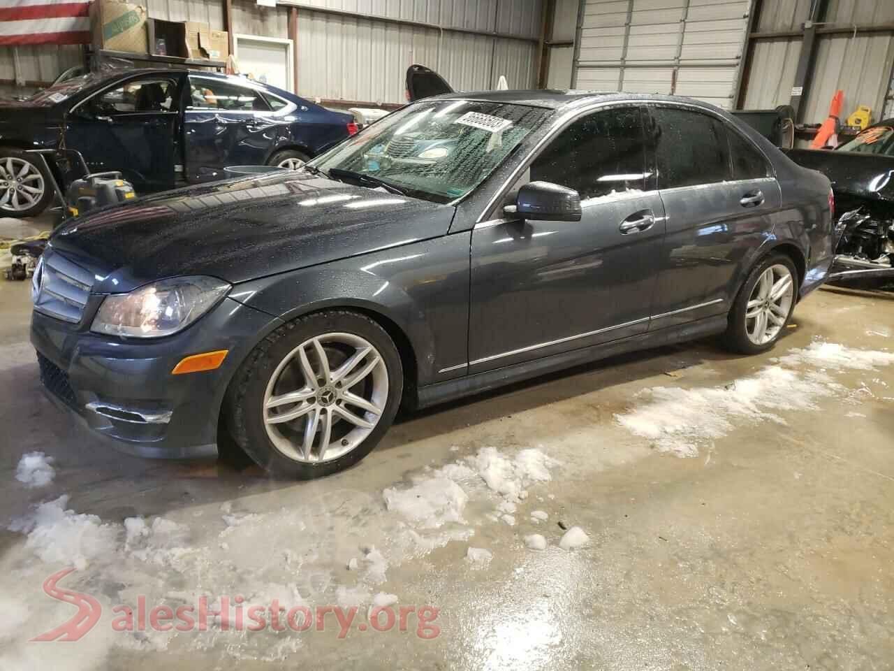 2013 MERCEDES-BENZ C-CLASS — VIN WDDGF8AB5DR263314