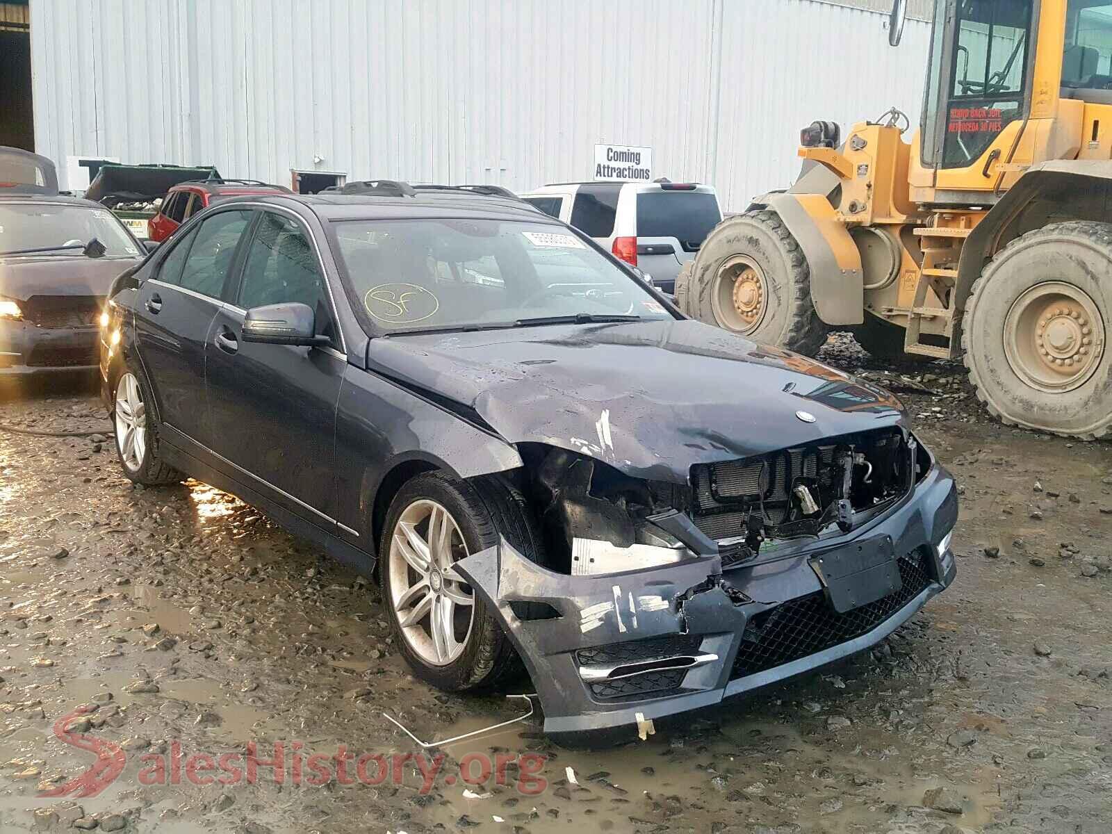 2013 MERCEDES-BENZ C CLASS — VIN WDDGF8AB5DR290884