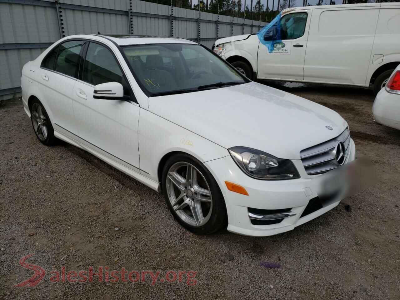 2013 MERCEDES-BENZ C-CLASS — VIN WDDGF8AB6DR266724