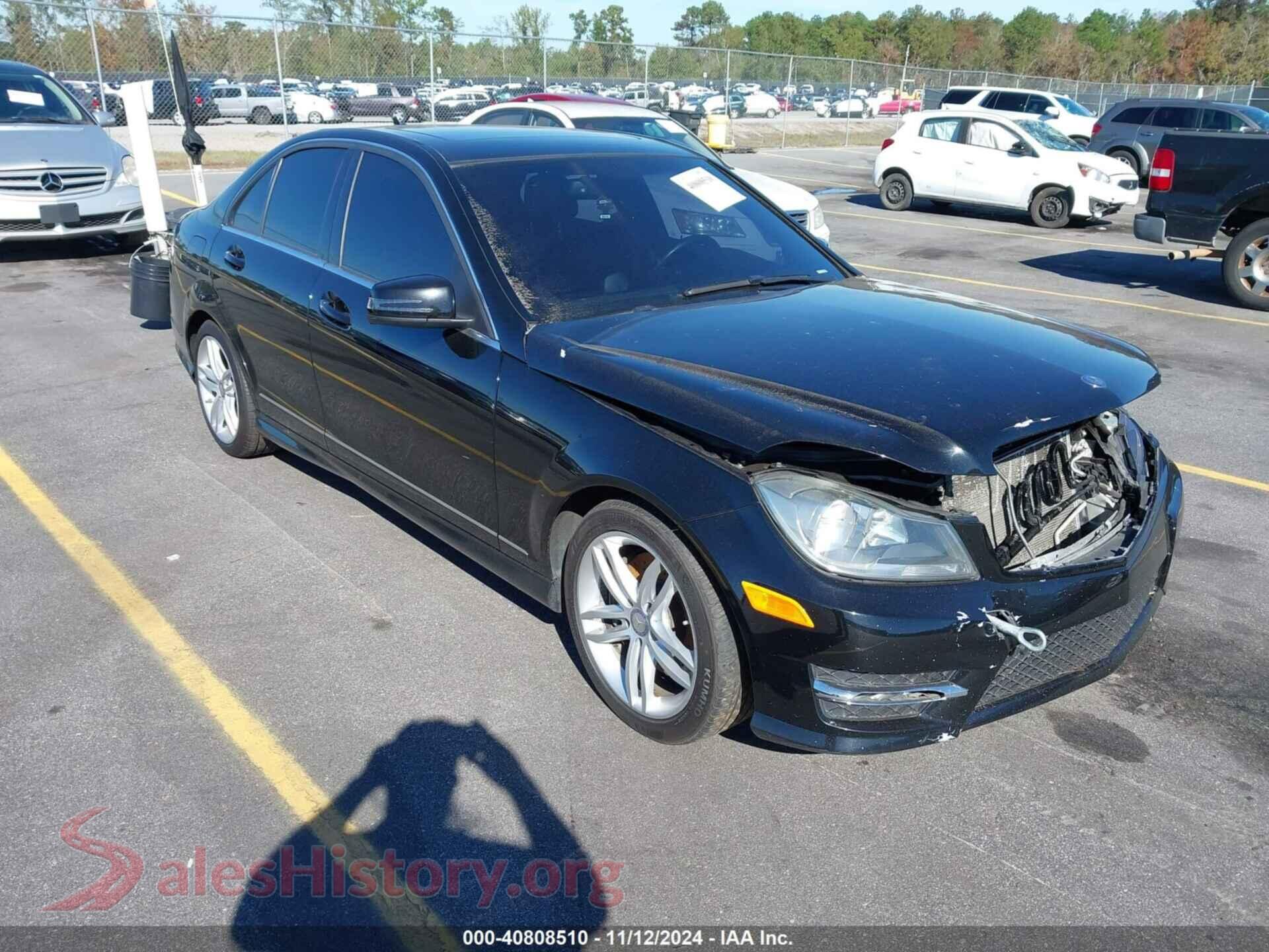 2013 MERCEDES-BENZ C 300 — VIN WDDGF8AB8DA833563