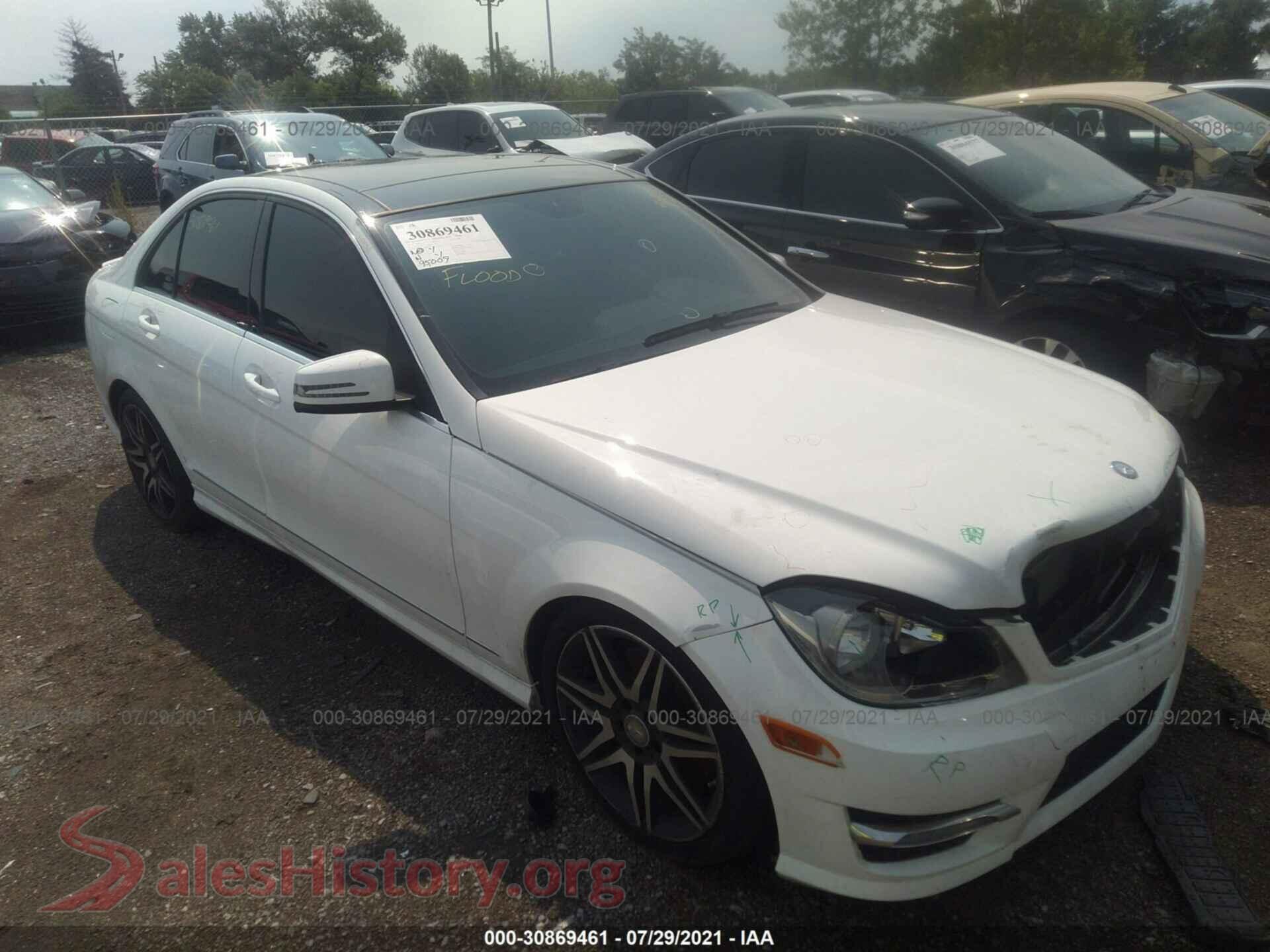 2013 MERCEDES-BENZ C-CLASS — VIN WDDGF8ABXDR277225
