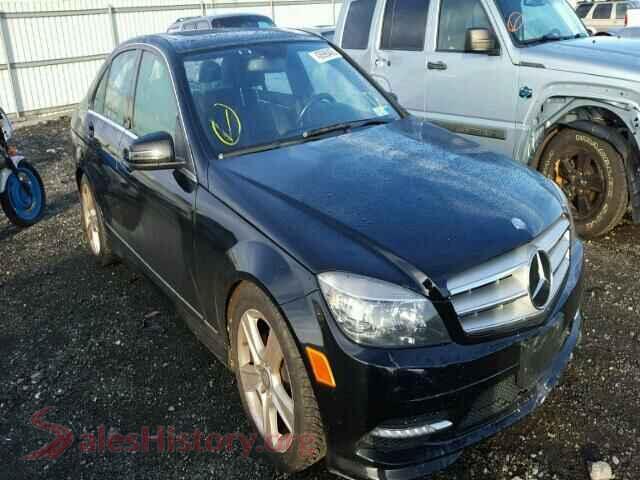 2011 MERCEDES-BENZ C300 — VIN WDDGF8BB0BR166422