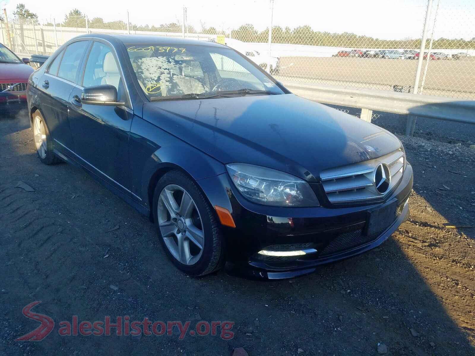2011 MERCEDES-BENZ C CLASS — VIN WDDGF8BB2BF527926