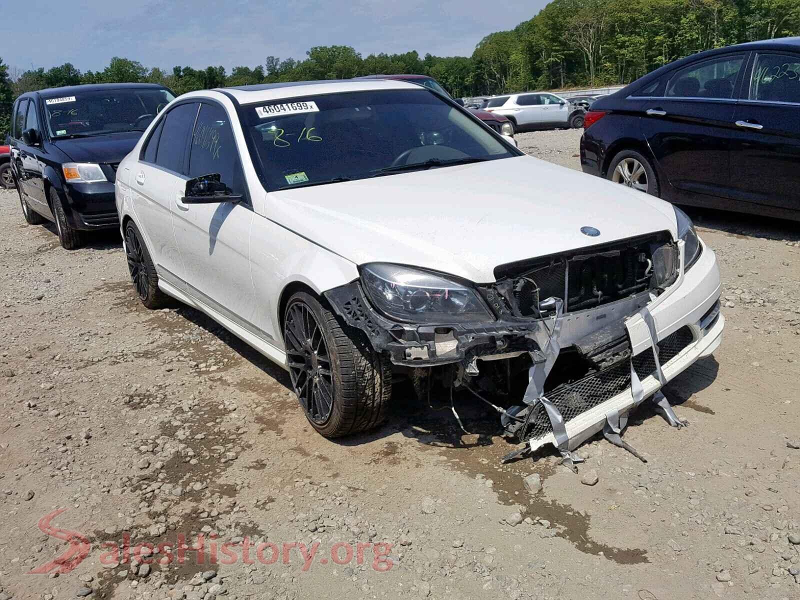 2011 MERCEDES-BENZ C CLASS — VIN WDDGF8BB6BR148393