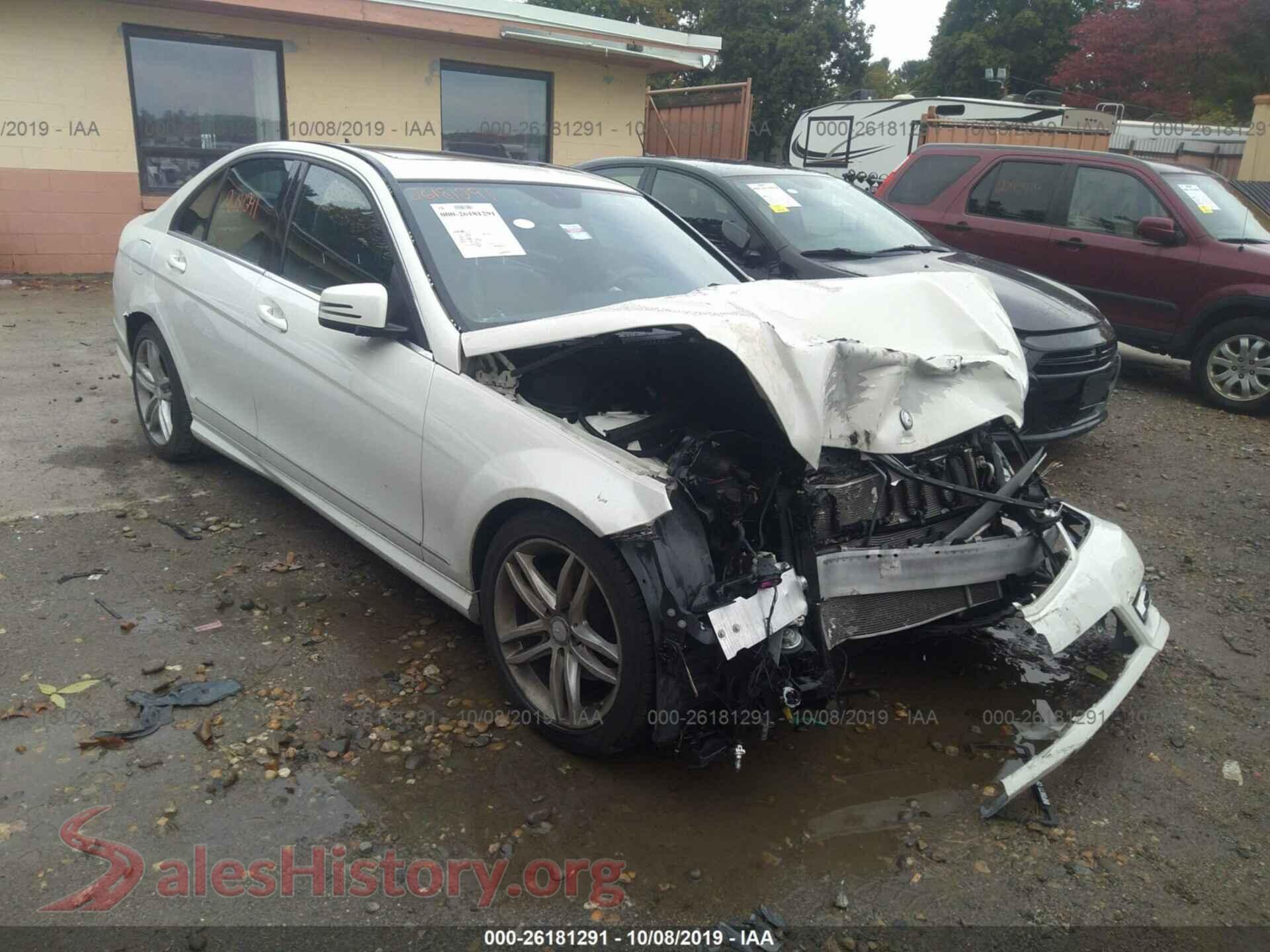 2012 MERCEDES-BENZ C — VIN WDDGF8BB8CA625034