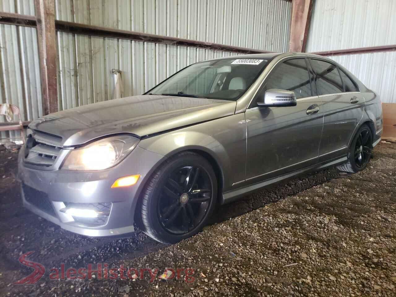 2012 MERCEDES-BENZ C-CLASS — VIN WDDGF8BBXCA687969