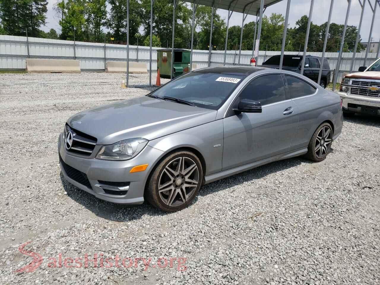 2015 MERCEDES-BENZ C-CLASS — VIN WDDGJ4HB0FG384151