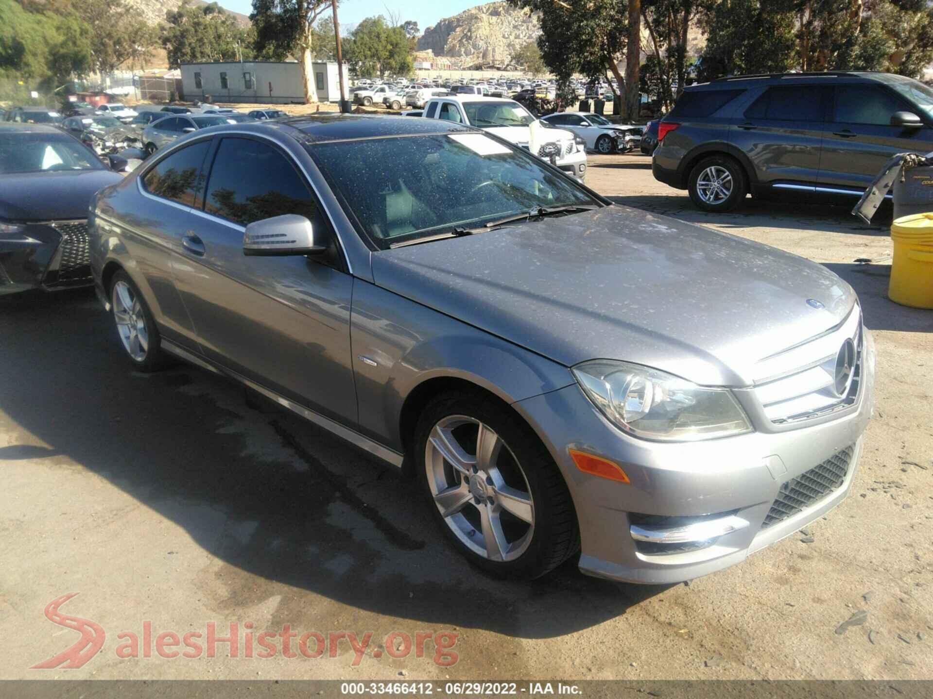 2012 MERCEDES-BENZ C-CLASS — VIN WDDGJ4HB5CF910257