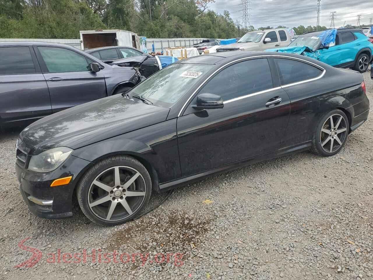 2015 MERCEDES-BENZ C-CLASS — VIN WDDGJ4HB5FG364574