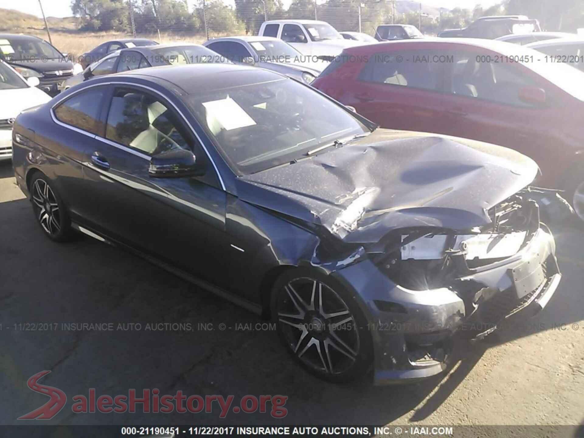 2013 Mercedes-benz C — VIN WDDGJ4HB6DF957606