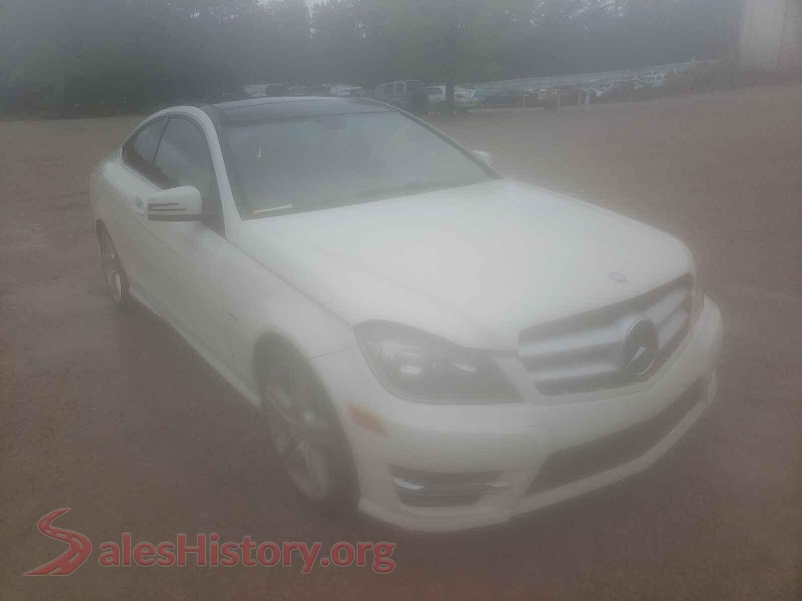 2012 MERCEDES-BENZ C CLASS — VIN WDDGJ4HB7CF778358