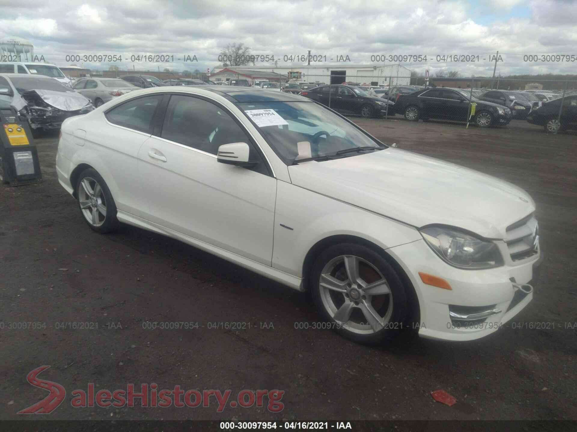 2012 MERCEDES-BENZ C-CLASS — VIN WDDGJ4HB8CF764243