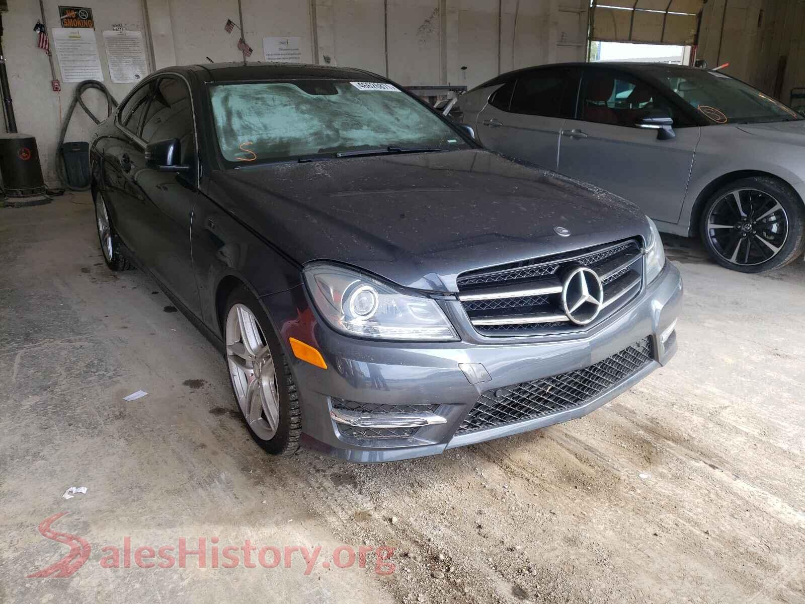 2014 MERCEDES-BENZ C-CLASS — VIN WDDGJ4HB8EG288279