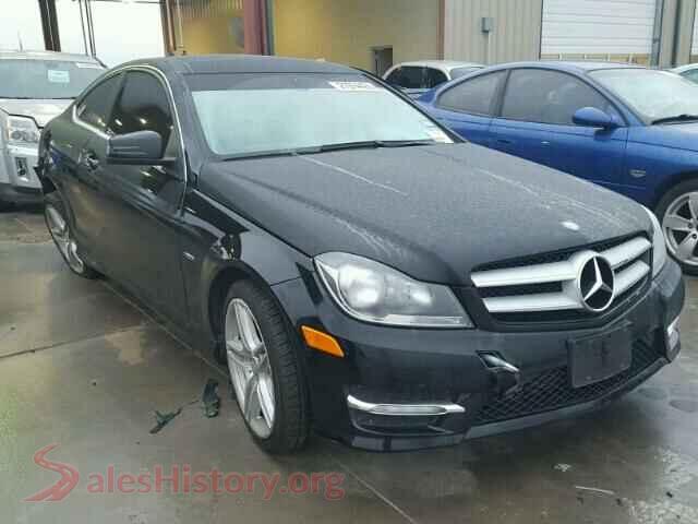 2012 MERCEDES-BENZ C 250 — VIN WDDGJ4HBXCF751557