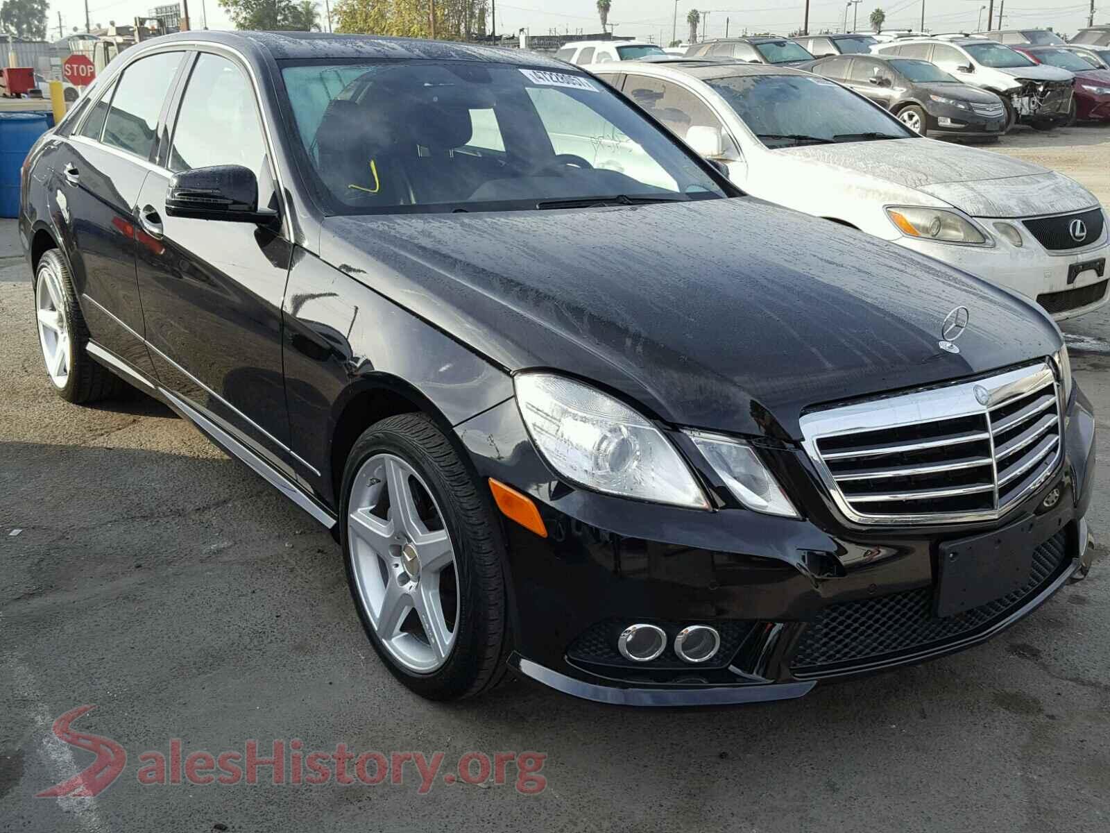2010 MERCEDES-BENZ E550 — VIN WDDHF7CB8AA123165