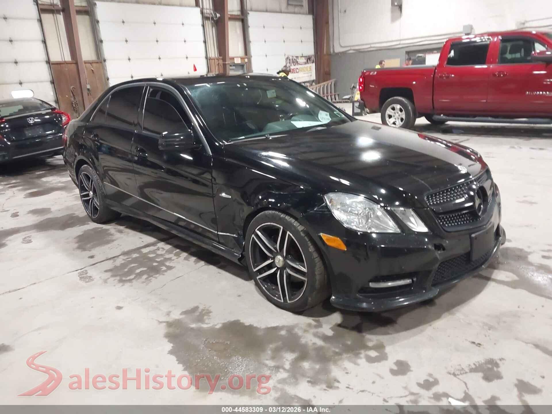 2012 MERCEDES-BENZ E 350 — VIN WDDHF8JB4CA609242