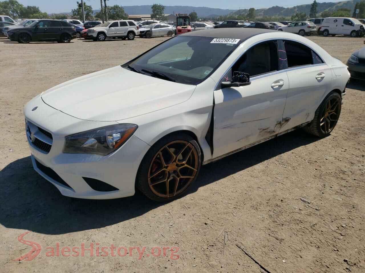 2014 MERCEDES-BENZ CLA-CLASS — VIN WDDSJ4EB1EN105850
