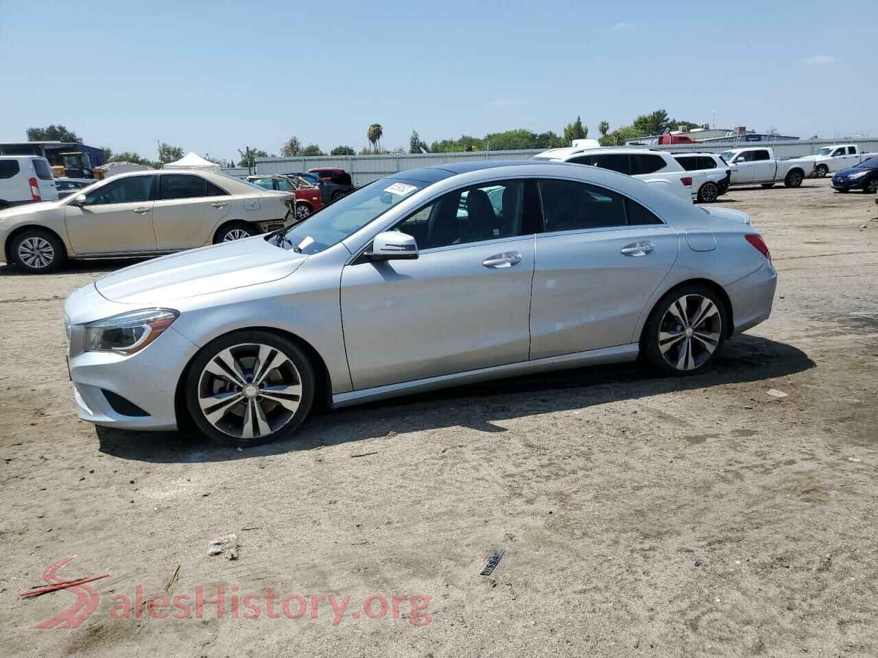 2015 MERCEDES-BENZ CLA-CLASS — VIN WDDSJ4EB3FN244671
