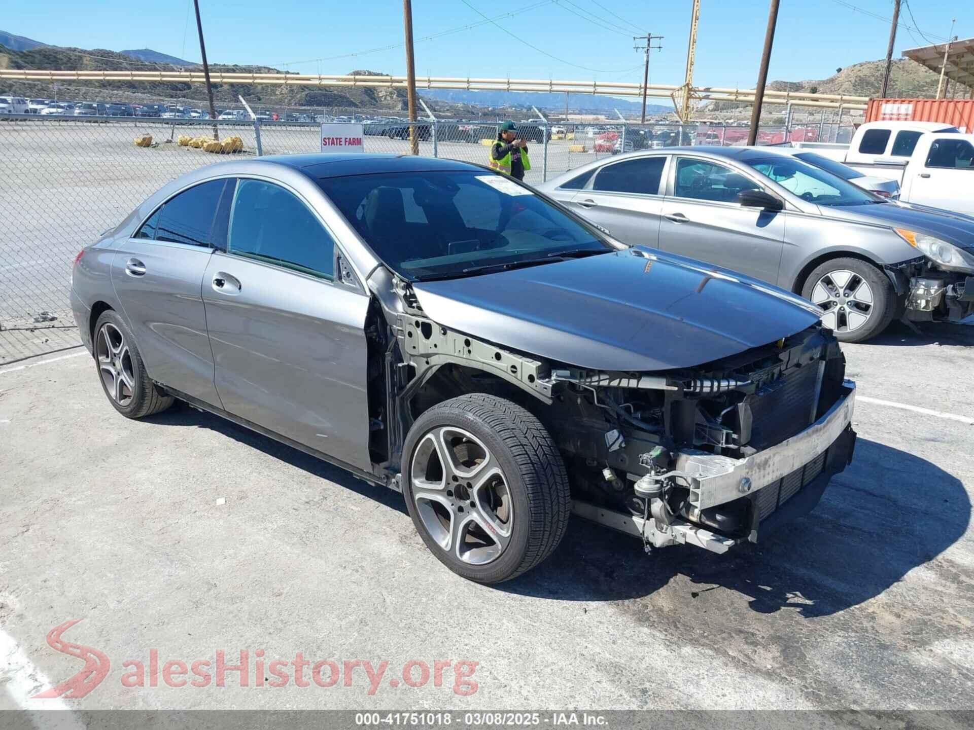 2014 MERCEDES-BENZ CLA 250 — VIN WDDSJ4EB8EN103836
