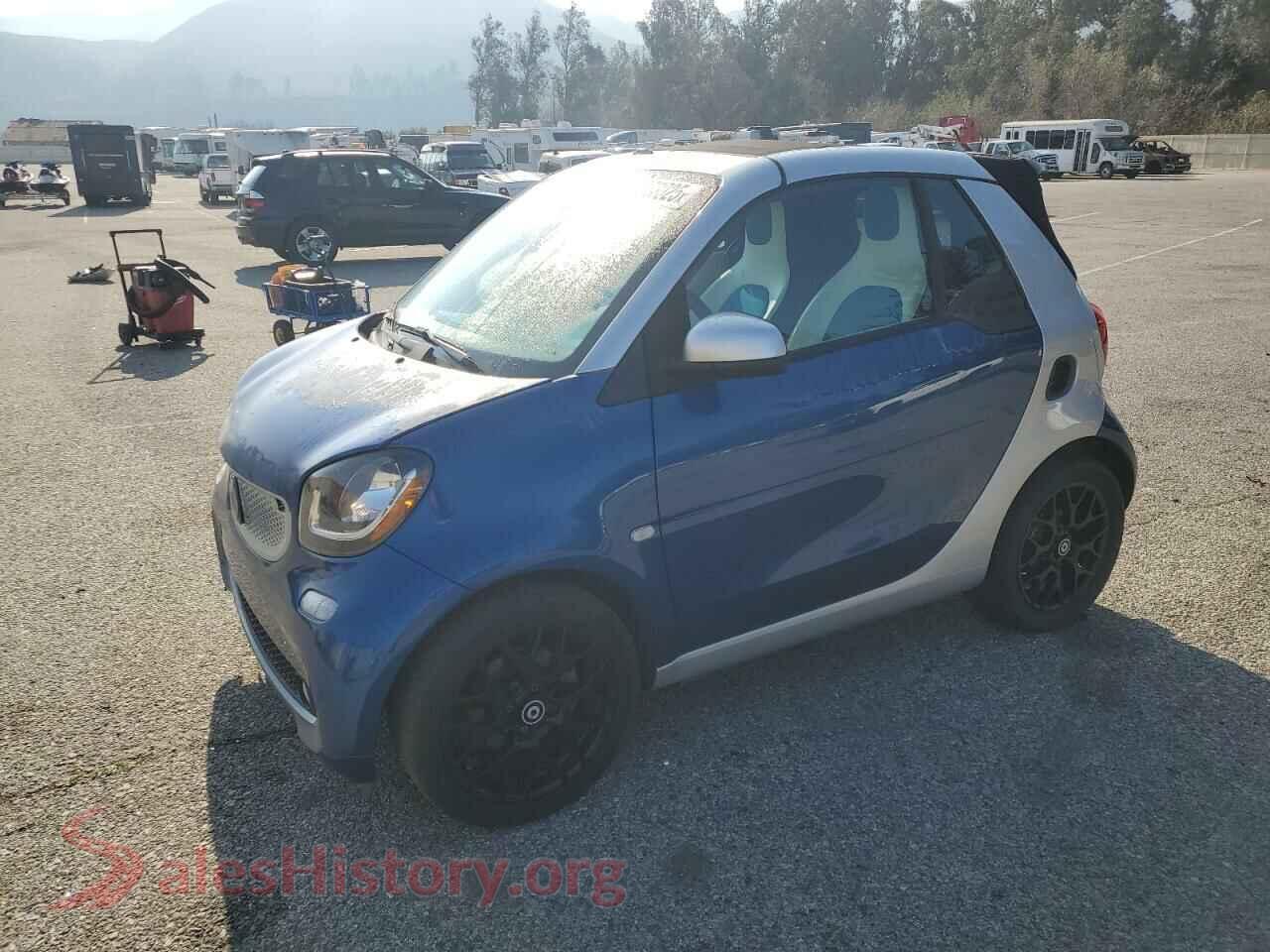 2017 SMART FORTWO — VIN WMEFK5DA8HK144708