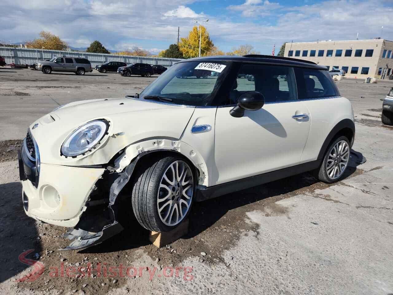 2017 MINI COOPER — VIN WMWXP7C52H3C61828