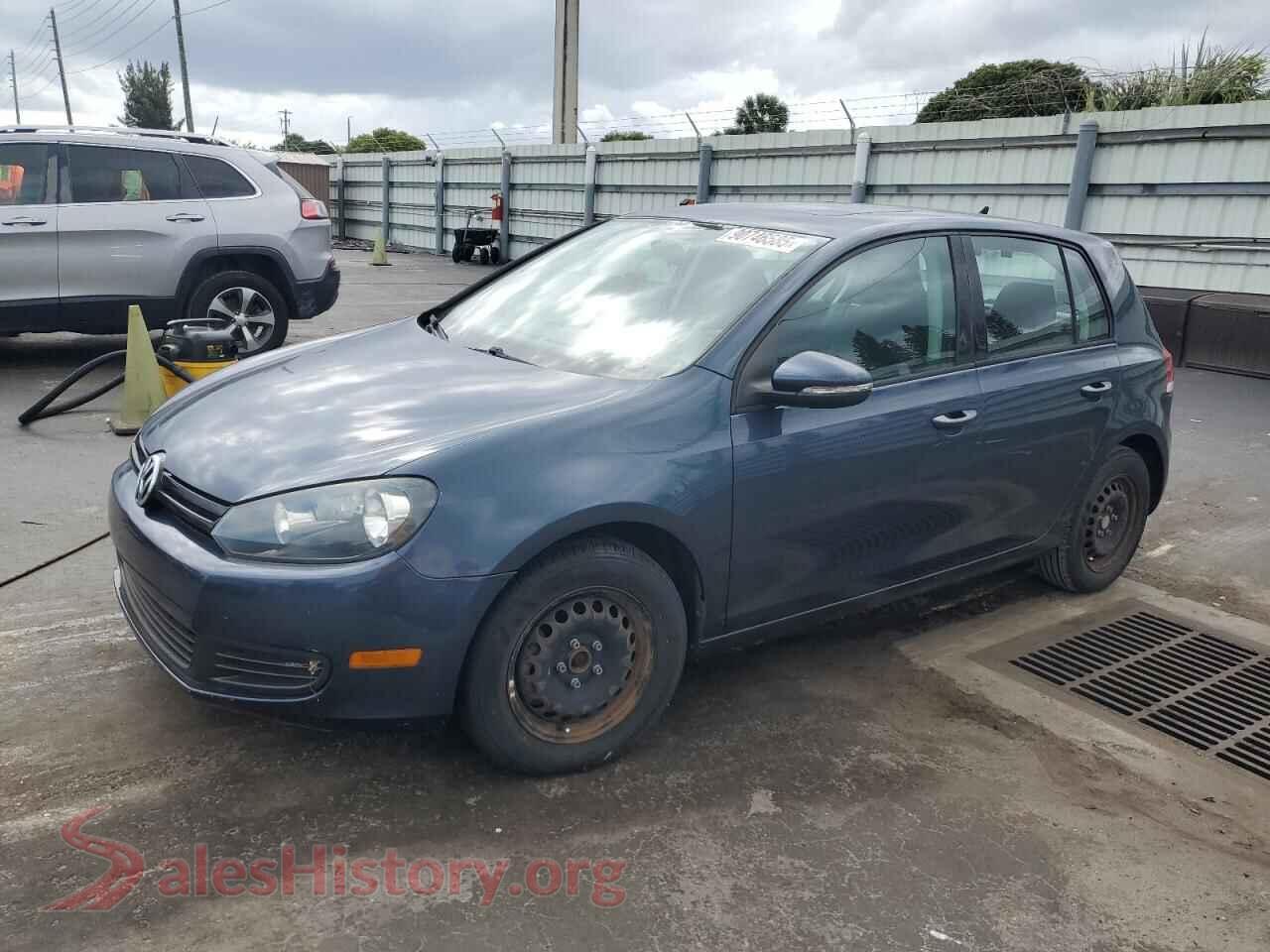 2014 VOLKSWAGEN GOLF — VIN WVWDB7AJ0EW003772