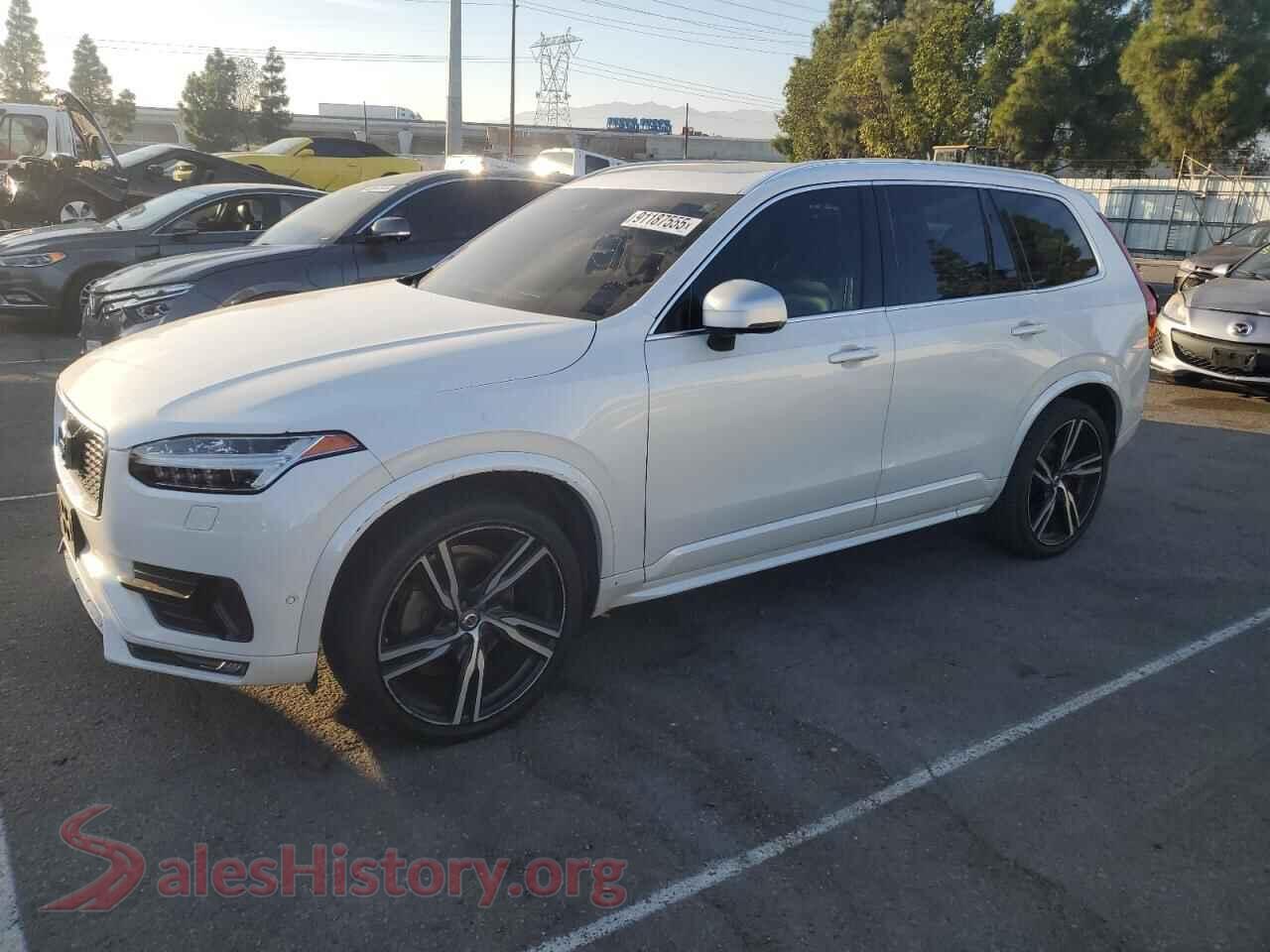 2019 VOLVO XC90 — VIN YV4A22PMXK1454785