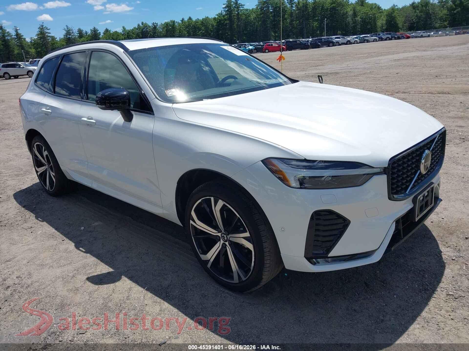 2025 VOLVO XC60 — VIN YV4M12RM2S1082050