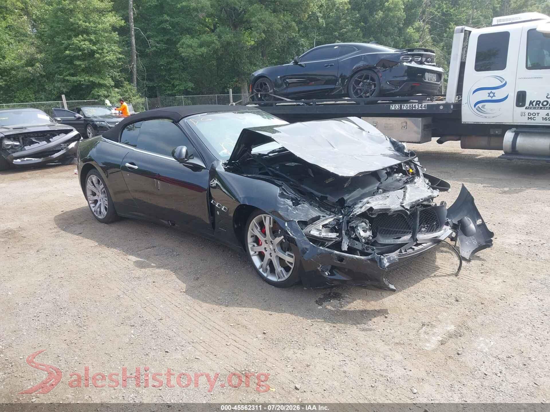 2011 MASERATI GRANTURISMO — VIN ZAM45KMA1B0056500