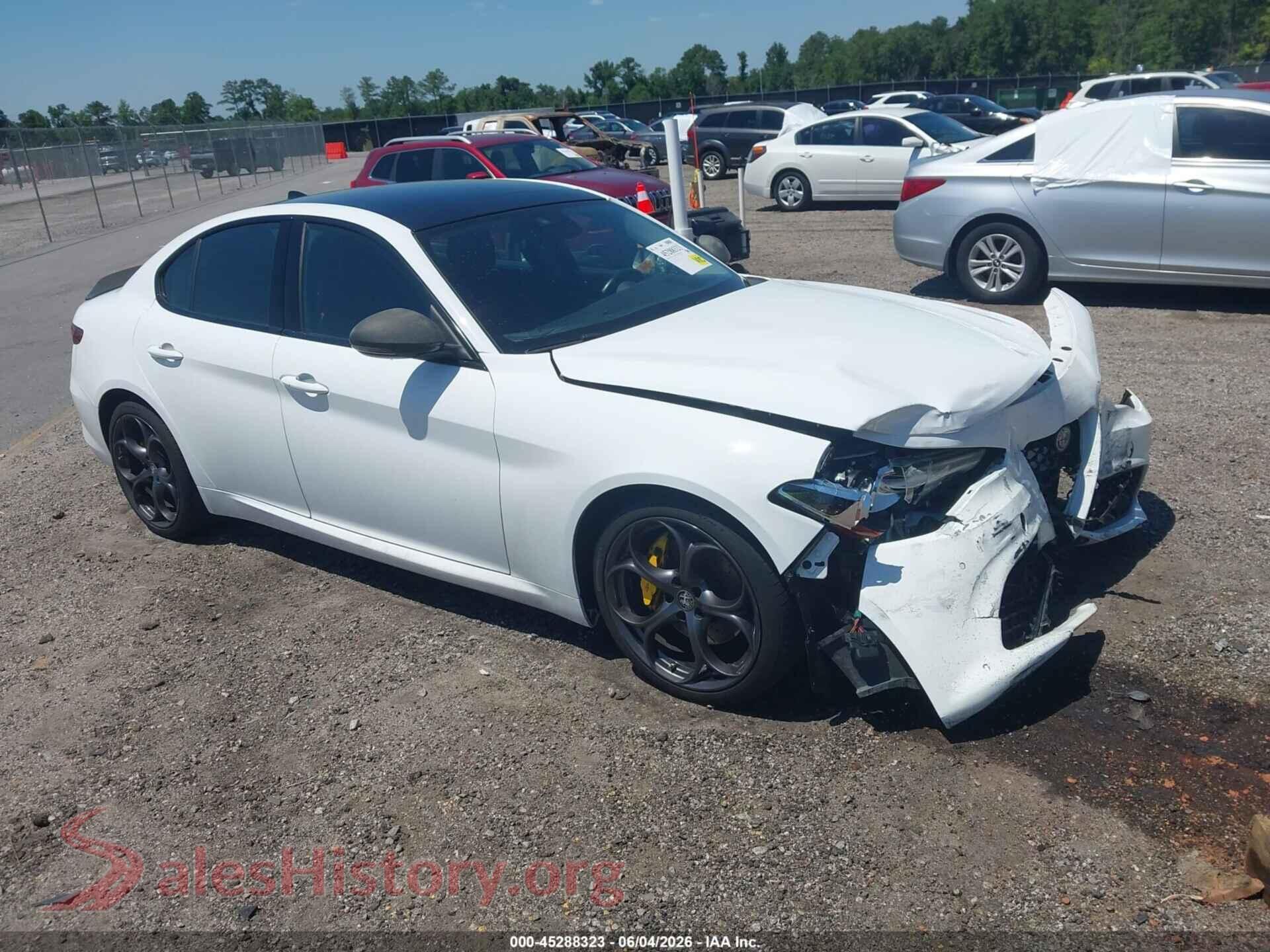 2018 ALFA ROMEO GIULIA — VIN ZARFAECN9J7589477