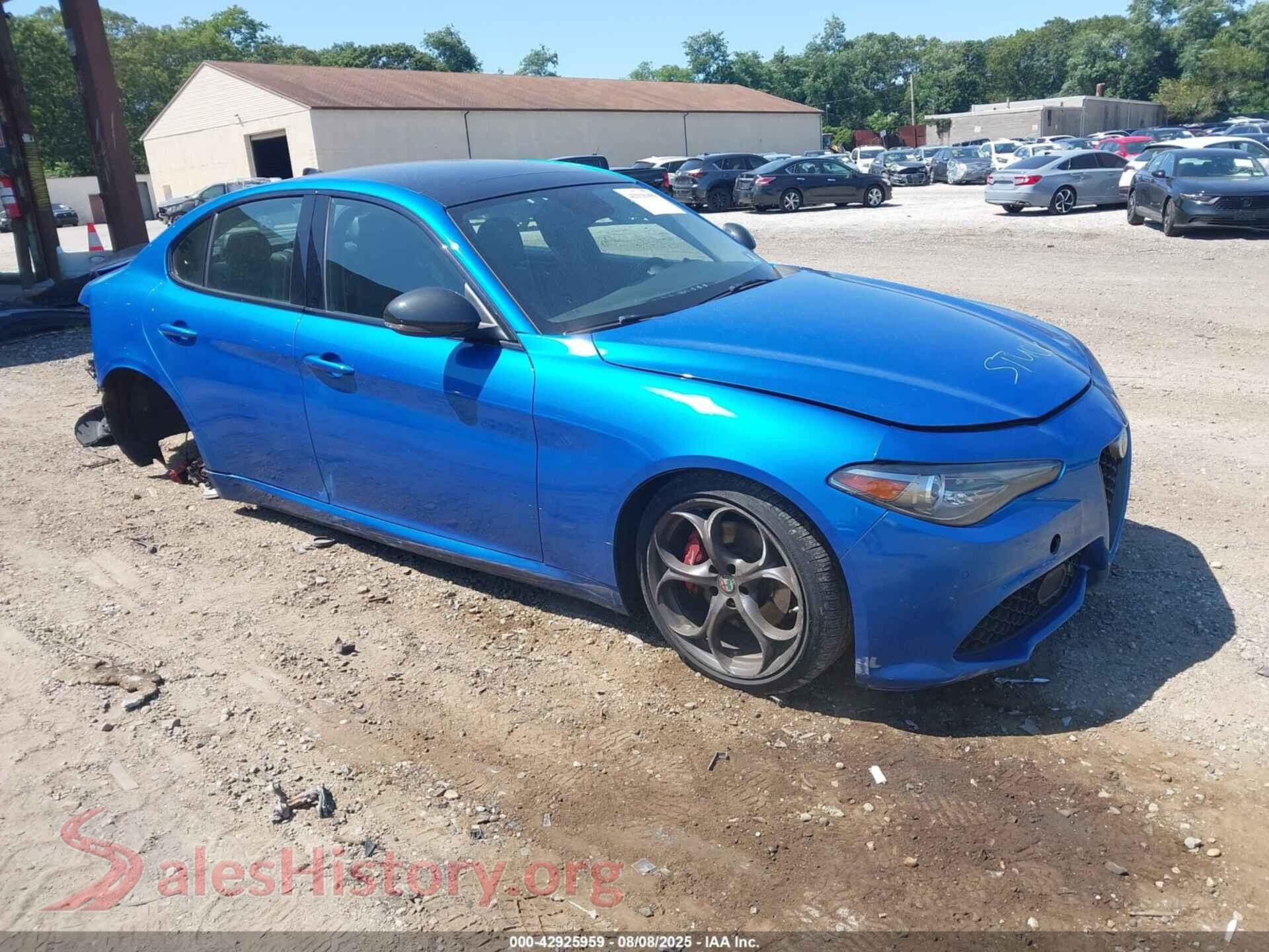 2018 ALFA ROMEO GIULIA — VIN ZARFAEEN2J7598521