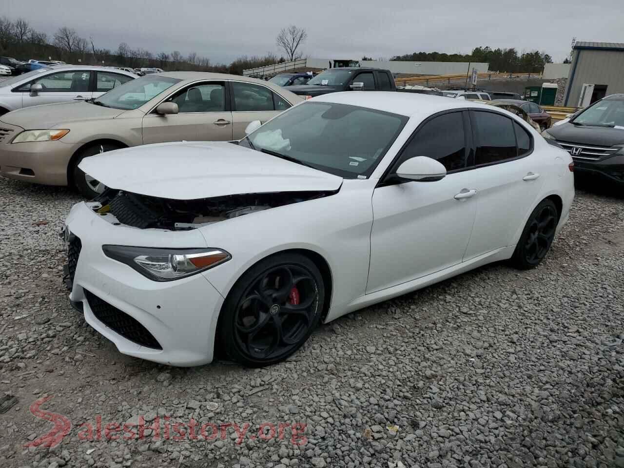 2019 ALFA ROMEO GIULIA — VIN ZARFAMBN9K7605528